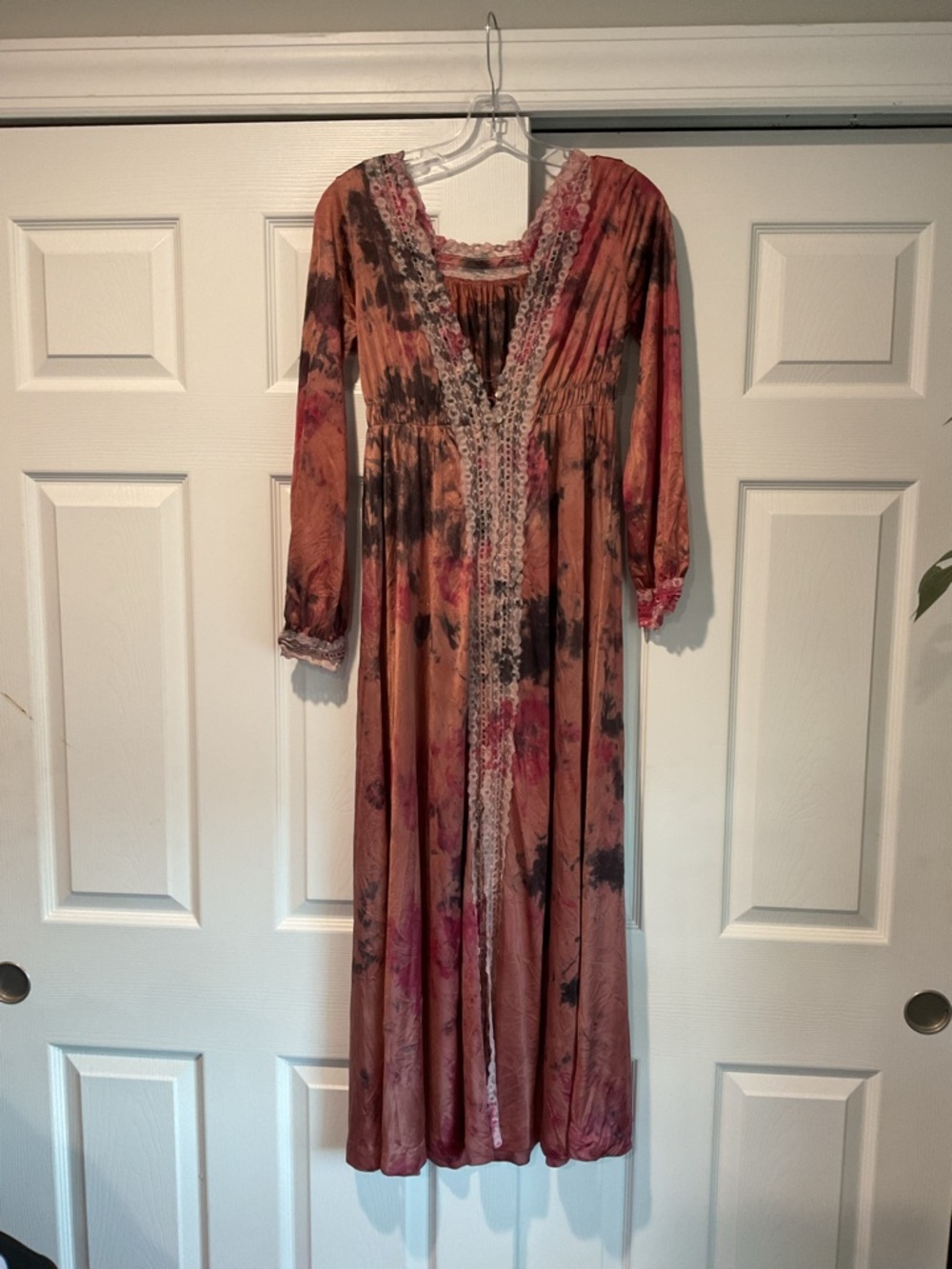 True Vintage Tie-Dye Pink Brown Long Lace-Trim Satin Dress Chemise Nightgown Y2K - Picture 3 of 9